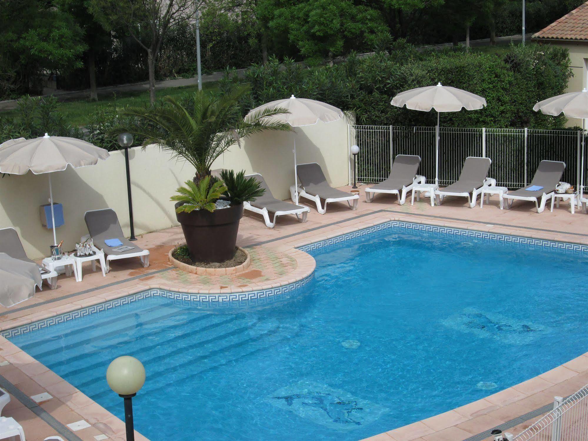 Top Motel Istres Exterior photo